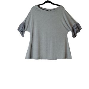 NWT Hope Boutique Sz M grey ruffle flutter sleeve top local Dallas tx boutique